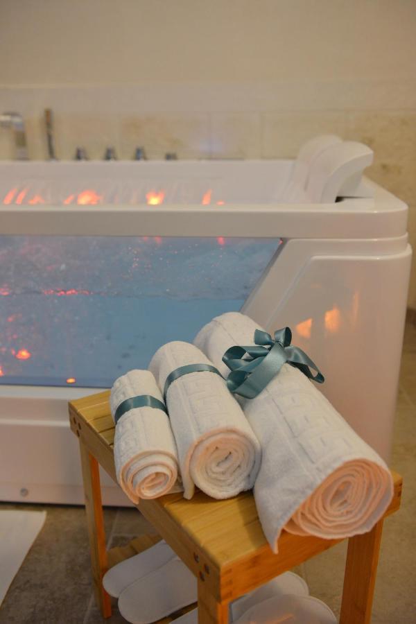 Suite Laurel Spa Con Idromassaggio Фазано Екстер'єр фото