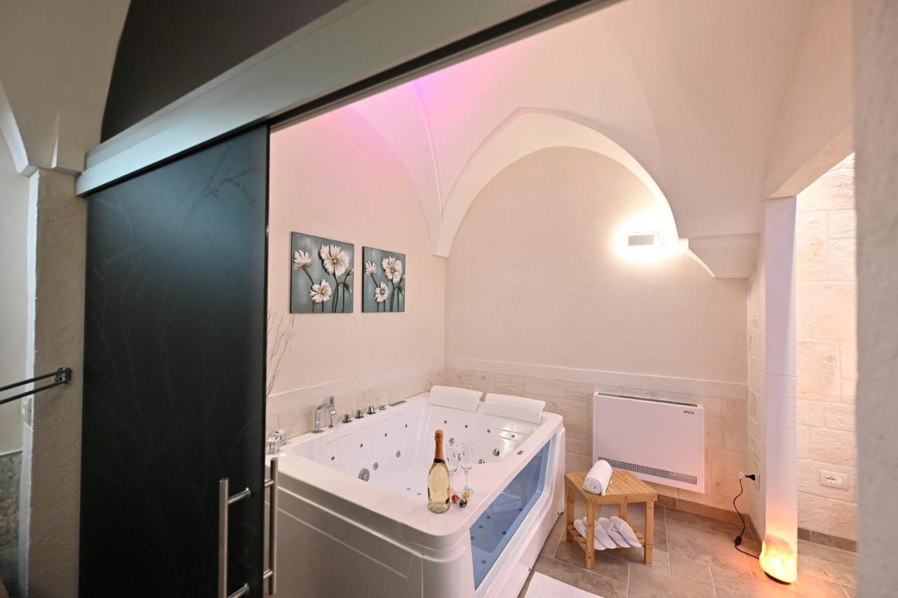 Suite Laurel Spa Con Idromassaggio Фазано Екстер'єр фото