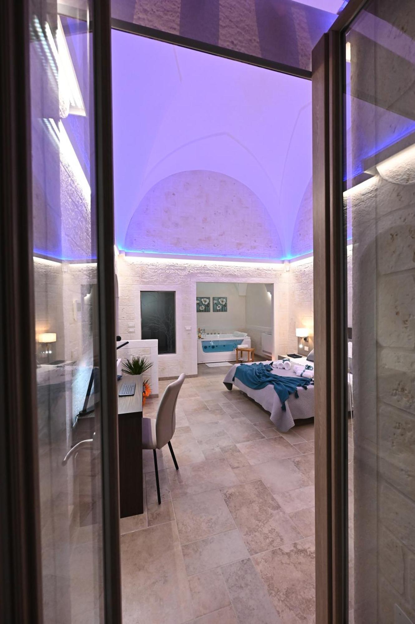 Suite Laurel Spa Con Idromassaggio Фазано Екстер'єр фото